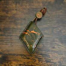 Load image into Gallery viewer, NFG Stone Slip OD Green/ Orange Splatter